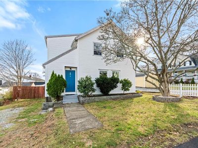 32 Surf Ave, Warwick, RI, 02889