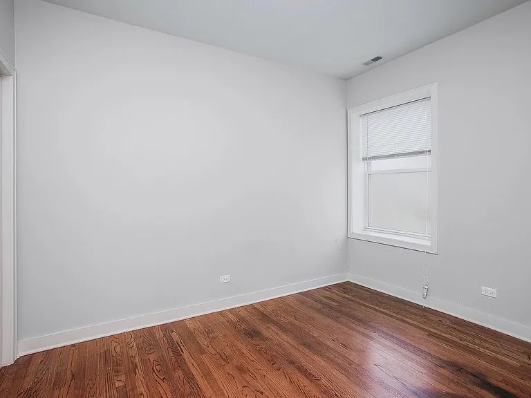 3911 W Addison St #3A — Photo 14