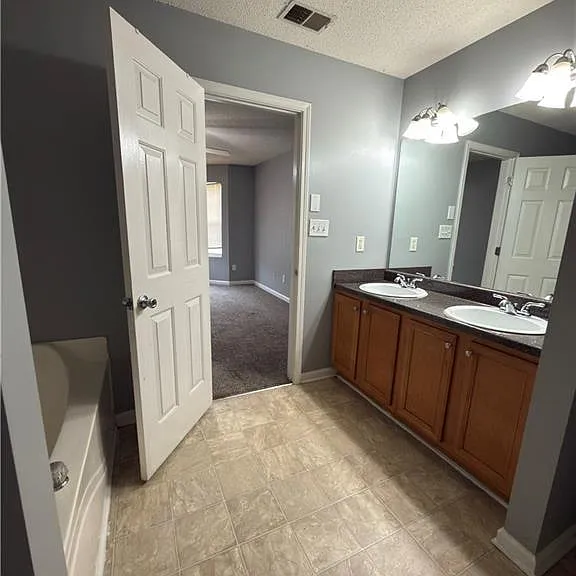 549 Maggie Ln — Photo 14