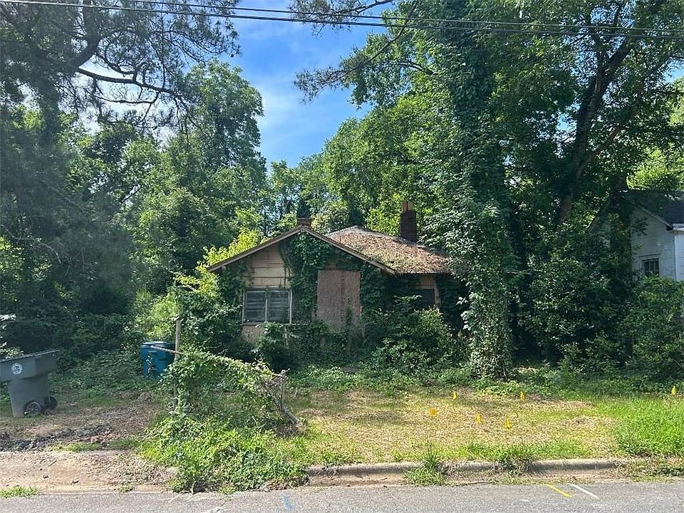 1st image of 576 Cleveland St
