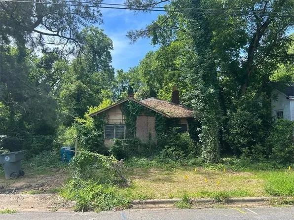 576 Cleveland St, Macon, GA 31206