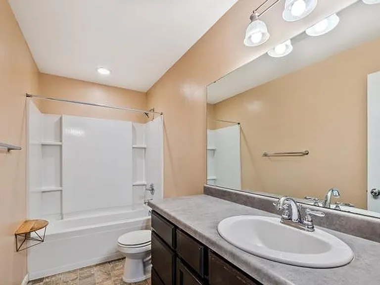 4273 E Roosevelt Ave — Photo 19