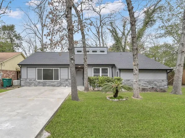 13 Moon Valley Ct, Conroe, TX 77304