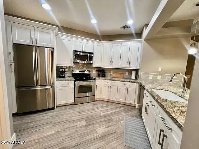 2 bed, 2.0 bath, 1587 sqft, $2,100 — Photo 1