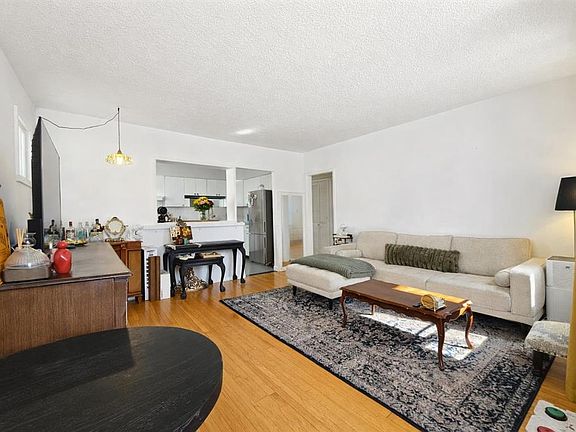 5th image of 714 S 17th Ave NW