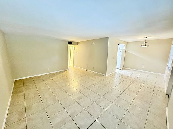 3rd image of 3103 37th St N #212
