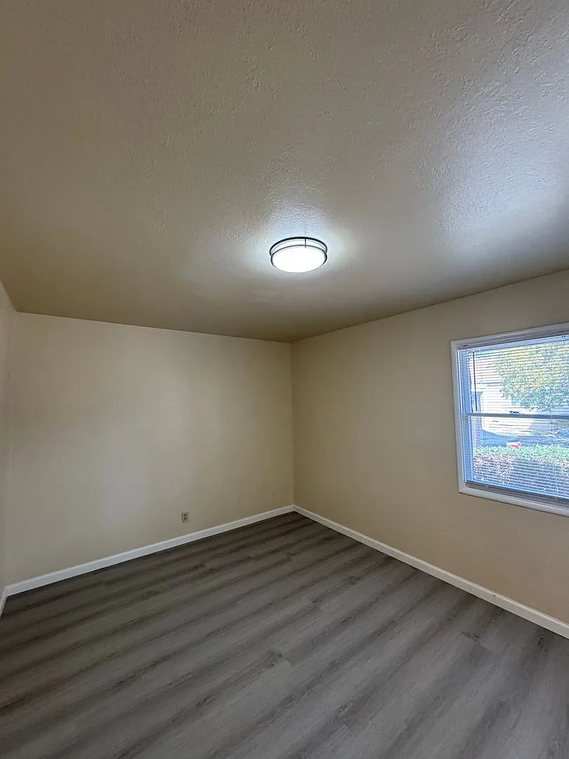 49 & 53 Mosswood Avenue — Photo 4