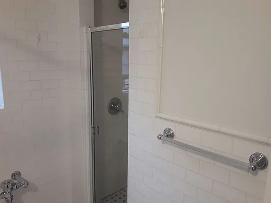 Rented by Chartwell Forest Hills Realty | media 8