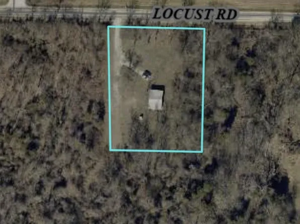 17150 Locust Rd, Carthage, MO 64836