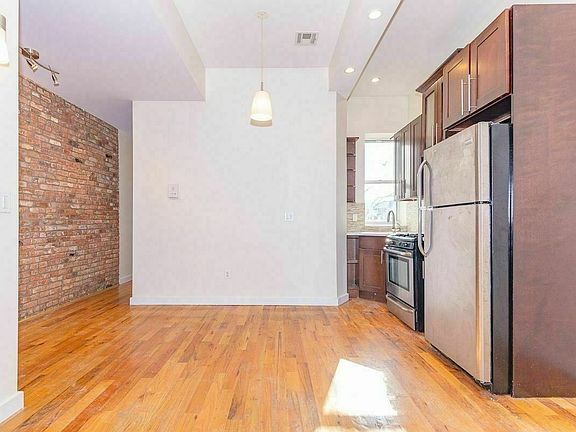 4th image of 778 Lincoln Pl #Bk3
