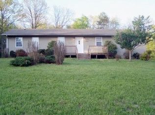 1236 Old Deer Lodge Pike, Deer Lodge, TN 37726