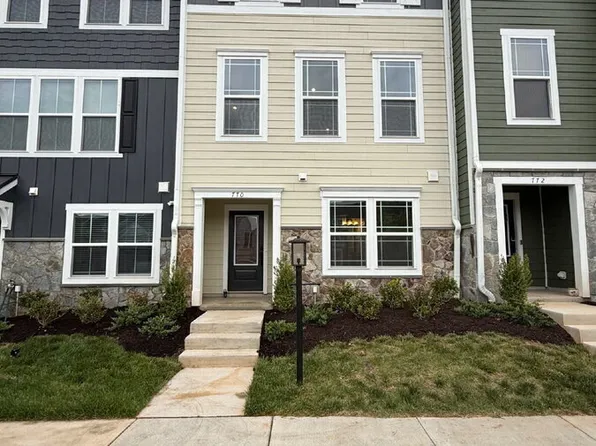 770 Park Ridge Dr, Crozet, VA 22932