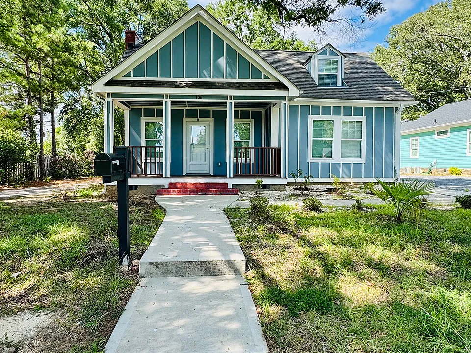106 W Chisholm St