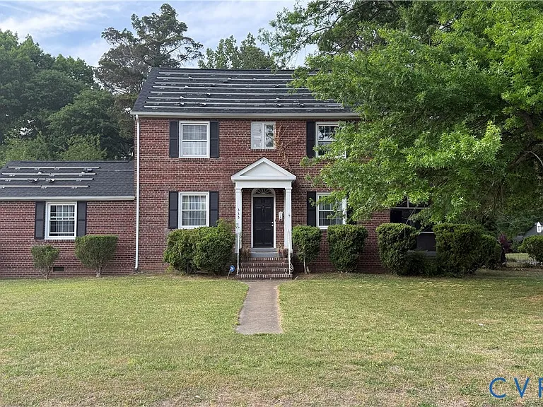 335 Claremont St — Photo 1
