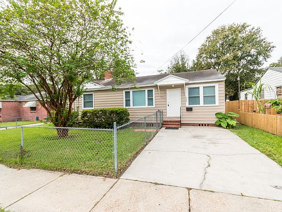 3rd image of 962 Huron St