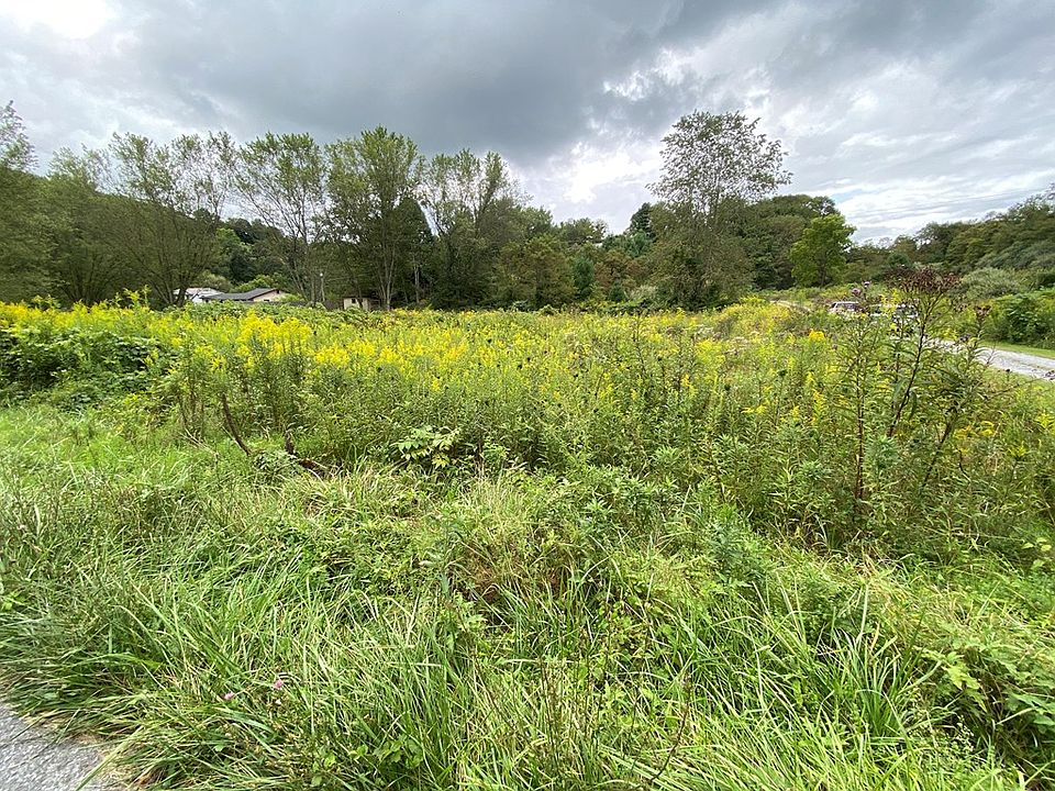 2nd image of 143 Mundytown Rd Tract A