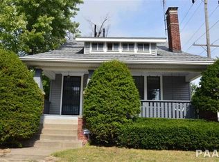 745 E McClure Ave, Peoria, IL