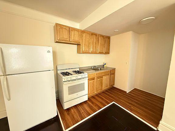 4th image of 5005 43rd Ave APT 1H