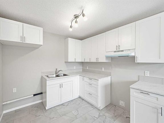 5th image of 203 E Lynnview Rd SE #92