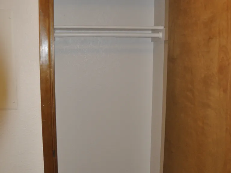 1322 N Holladay Dr — Photo 8