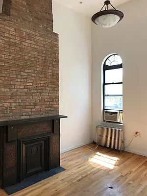 Rented by Flatiron Real Estate Advisors LLC | media 3