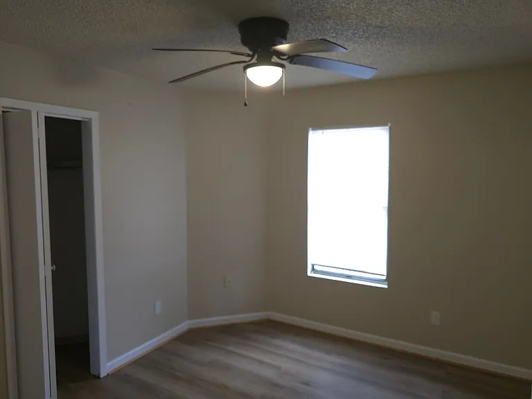 812-2 Shady Heights Rd — Photo 3