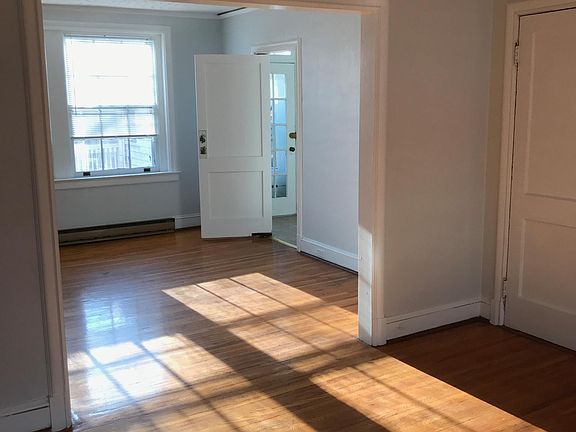 3rd image of 2665 Rivermont Ave APT 22