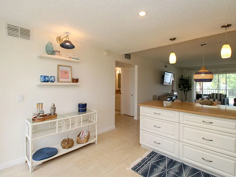1686 Blue Point Ave #B7 — Photo 18