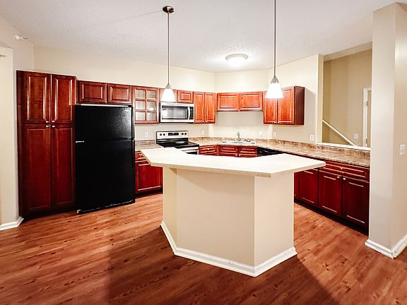 2nd image of 649 Old Highway 8 NW APT 118