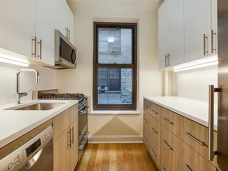 425 Central Park W #4F — Photo 8