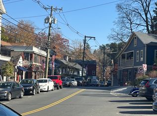 33 Main St #C, Chester, CT 06412