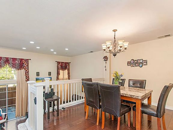 3rd image of 10242 Wateridge Cir Unit 194