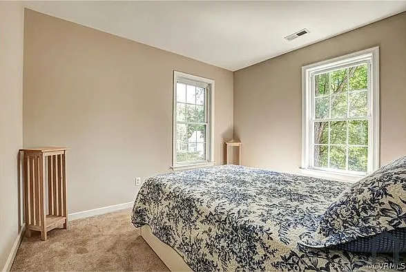 5609 Drayton Dr — Photo 17