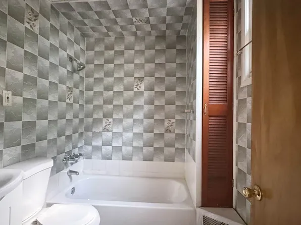 101-54 102nd Street image 5 of 25