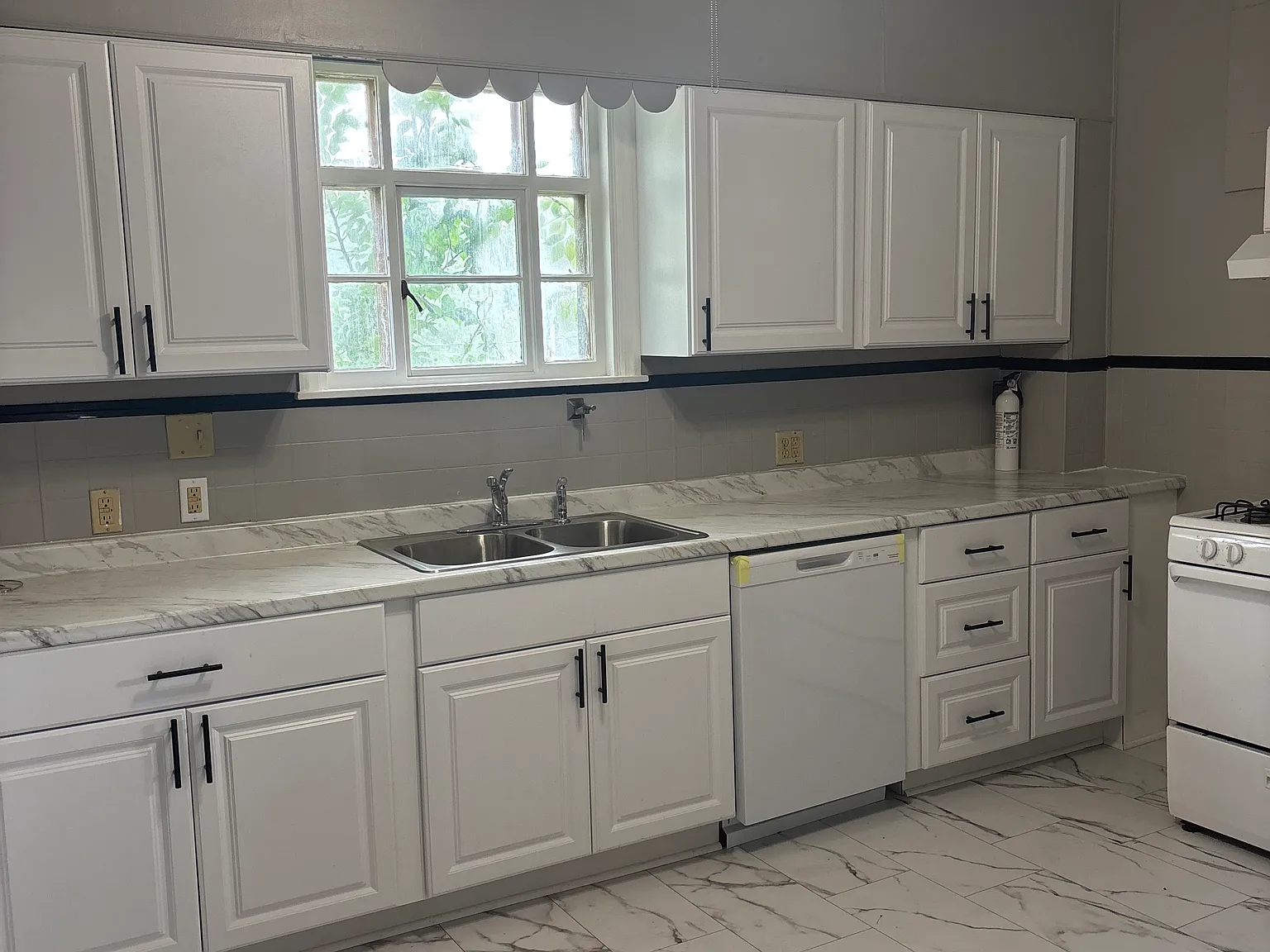 4 bed, 1600 sqft, $1,800 — Photo 4