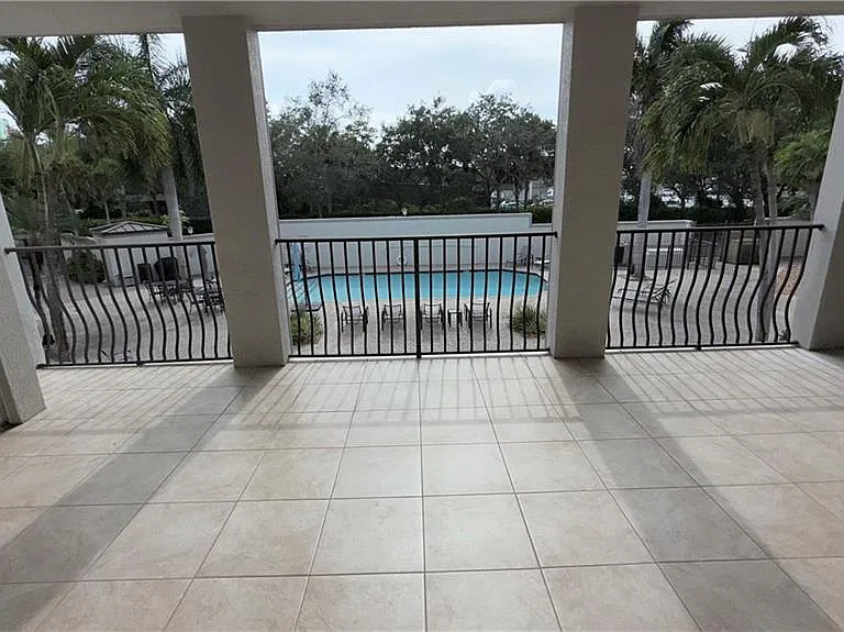 1100 Pine Ridge Rd #200 — Photo 1