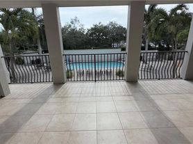 1100 Pine Ridge Rd