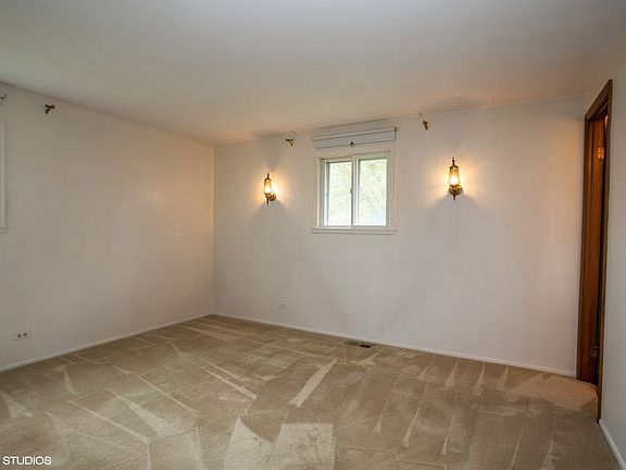 5th image of 819 Sienna Dr