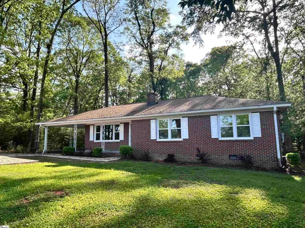 105 Brooklyn Park, Laurens, SC 29360