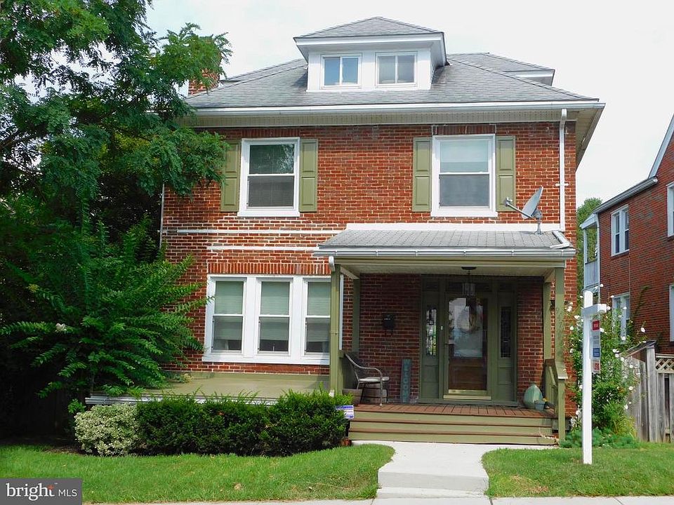 1st image of 947 Mulberry Ave