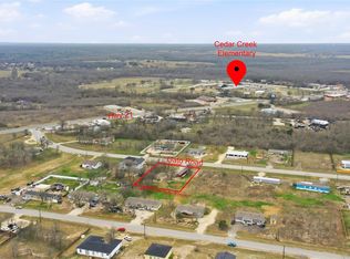 130 Gato Rd, Cedar Creek, TX 78612