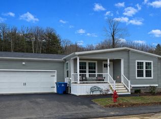 Evoke w/1 Car Garage Plan, Blueberry Hill Estates 55+, Sturbridge, MA 01566