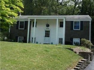 3306 Forest Rd, Bethel Park, PA 15102