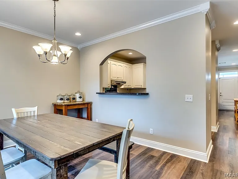 1211 Sadie Cir — Photo 19