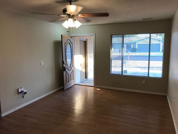 3rd image of 5408 W Christy Dr