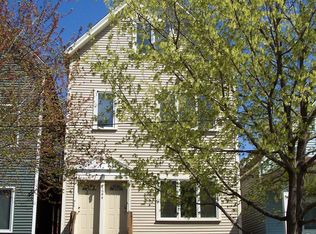1644 W Barry Ave, Chicago, IL 60657
