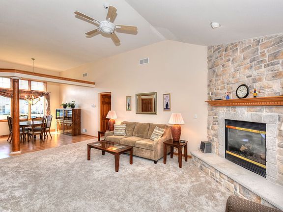 3rd image of 4932 W Berkshire Dr