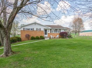 124 W Brewster Rd, Butler, PA 16001
