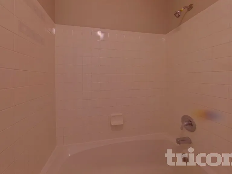 16240 Quarry Hill Dr — Photo 21