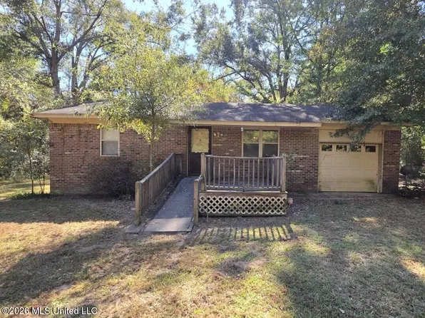 7450 Barnacre Rd, Sardis, MS 38666